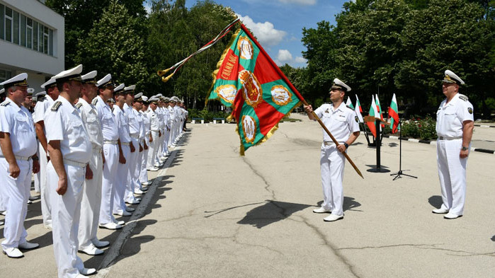 Новият командир на военноморска база Варна встъпи в длъжност