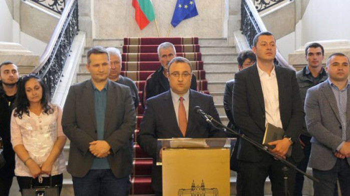 Депутатът от ПП Александър Дунчев е възмутен, че горските служители