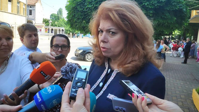 Безпрецедентно решение, защото е взето от правителство, което вече е