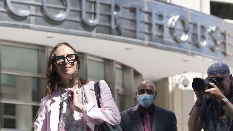 30 години затвор за известния американски рапър Ар Кели. Той