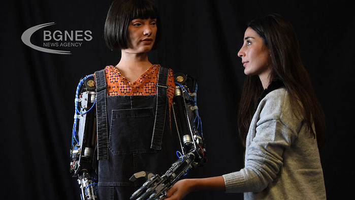Още рискове от изкуствения интелект: Роботи расисти могат да вземат сами опасни решения