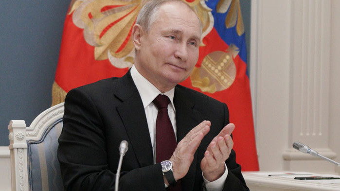 Руският президент Владимир Путин отхвърли твърдението на британския премиер Борис