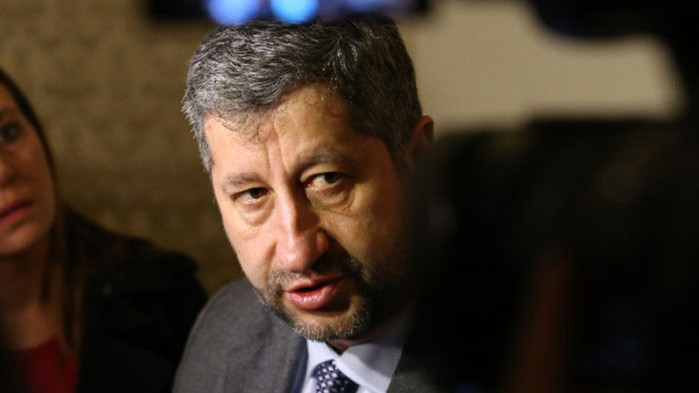 Вкопчен в последната надежда, и Христо Иванов с червена линия - да няма избори