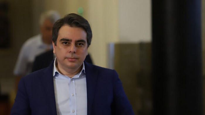 След разговора с депутатите, нечленуващи в парламентарни групи, започва експертната