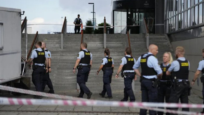 Датската полиция: Стрелбата в мола е на случаен принцип, не е тероризъм (ВИДЕО)