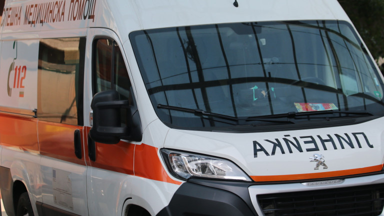 Четирима в болница след катастрофа на изхода на Кюстендил за София