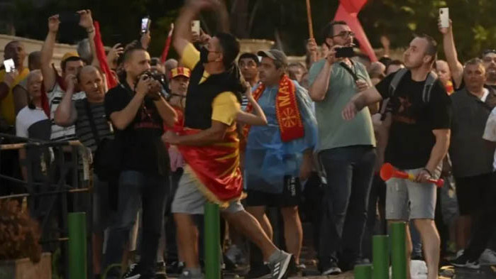 Размирици в Скопие. Малко след 22.00 часа снощи се стигна