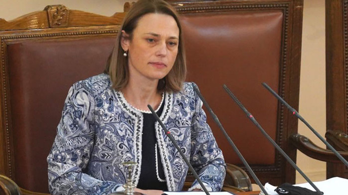 Аз самата съм свидетел как в моя кабинет народен представител от