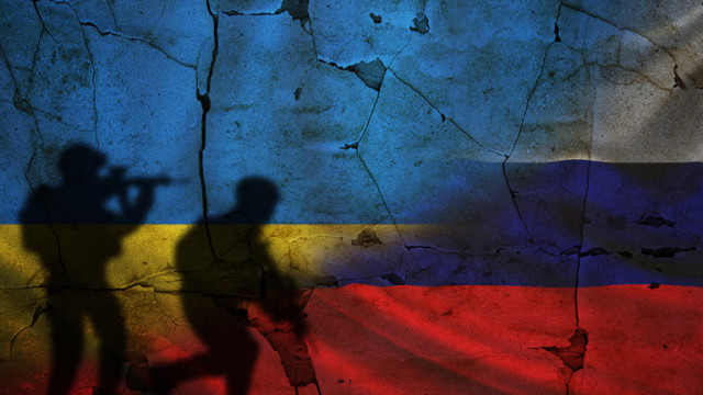 Съзнавайки опасността украинците да изземат инициативата и да започнат контранастъпление