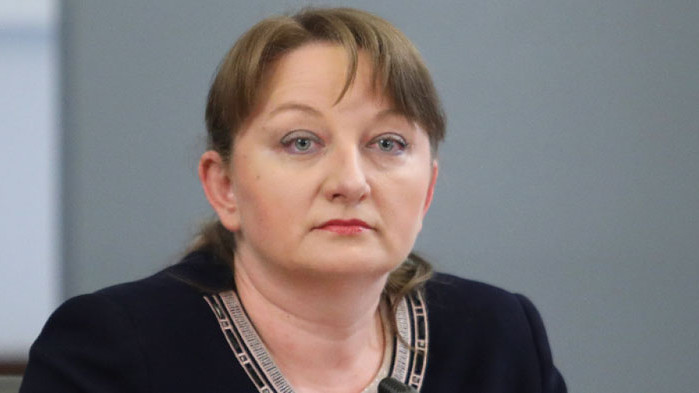 Кризите в момента не се управляват, те са оставени на