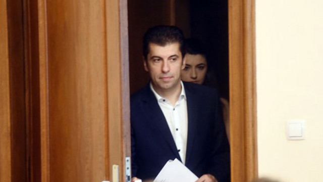 Най рано в сряда президентът Румен Радев вика ГЕРБ за втория