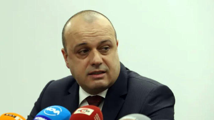 Големите европейски туроператори отрязани от Проданов за помощта от 35 евро на седалка