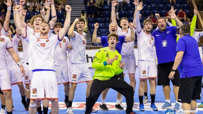 Божидар Симеонов е най-добър пивот на Европейския шампионат по хандбал във Варна