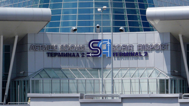 Сигнал за бомба на летище София вдигна на крак полицията  съобщава