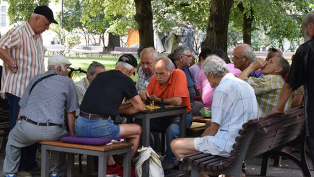 От 1 октомври над 715 000 пенсионери ще получат увеличение