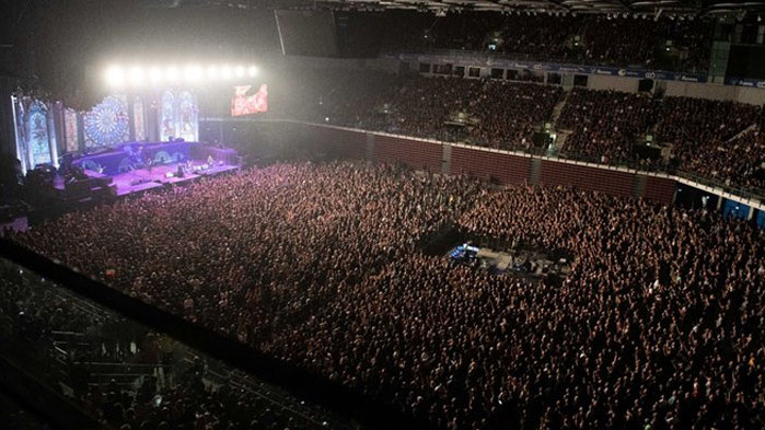 Три поколения пяха с Iron Maiden на великото шоу в "Арена Армеец" (СНИМКИ)