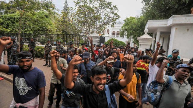 Президентът на Шри Ланка Готабайя Раджапакса е изпратил оставката си на председателя