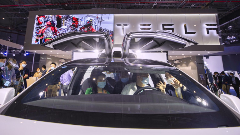 Tesla губи важен мениджър в компанията. Изпълнителен директор на Autopilot