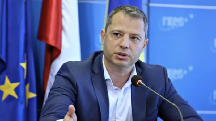 Делян Добрев: За Нинова всичко е цветя и рози. Ръстът на износа идва от ток, оръжие и гориво