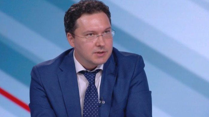 Даниел Митов от ГЕРБ, както и Кристиян Вигенин от БСП