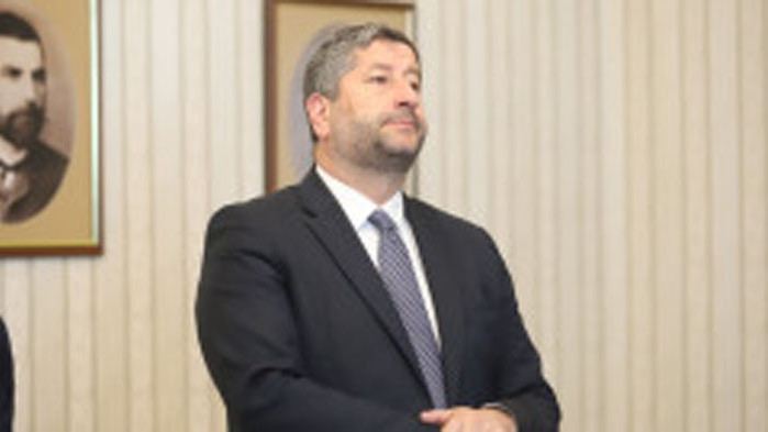 Христо Иванов ще търси междинен вариант за кабинет