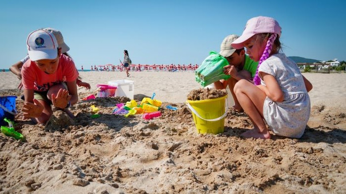 Рекорден брой участници в седмото издание на детския фестивал Пясъчни творения в „Албена“