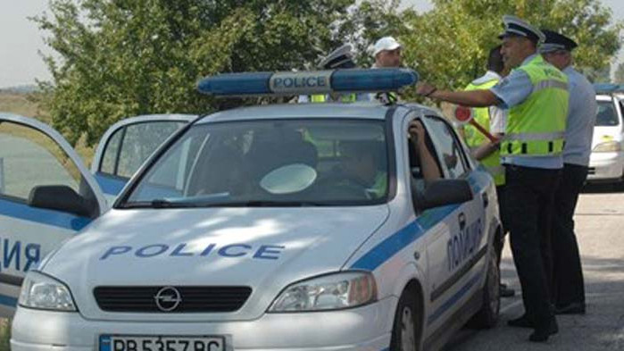 36 пияни, 12 дрогирани и 27 водачи без книжка засечени в Пловдивско