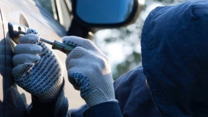 Вчера, след извършени оперативно- издирвателни мероприятия, служителите на реда задържаха