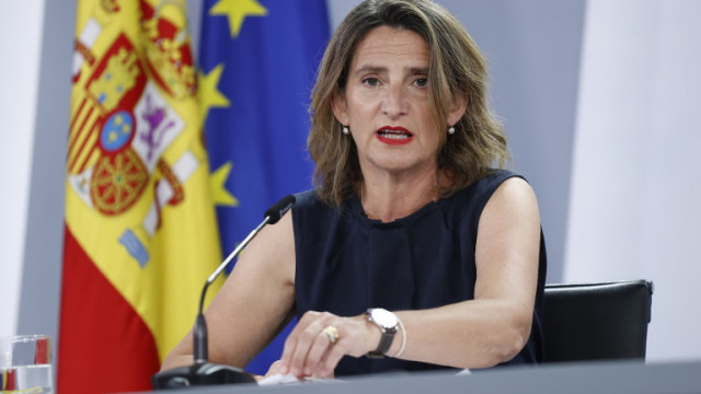 Испанският министър на екологичния преход и вицепремиер Тереза Рибера заяви в