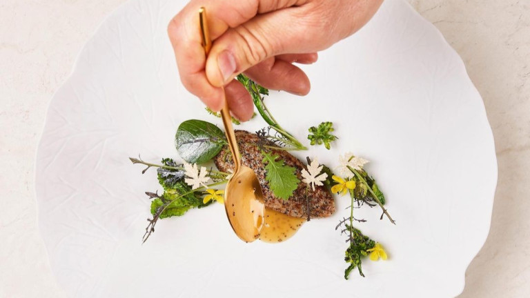 Лято е. Топло е. Морско е. Отпускарско е. А защо