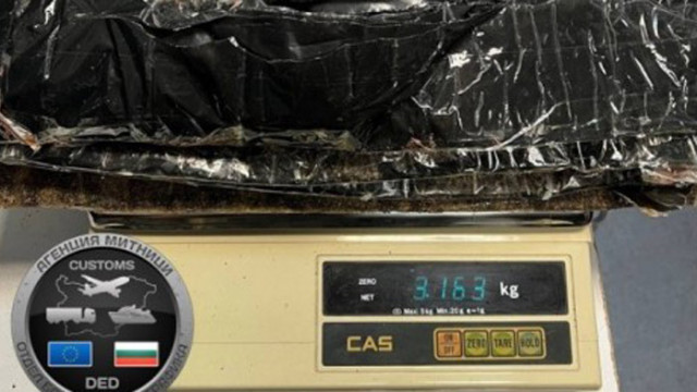Хванаха 3 кг хероин на летище София