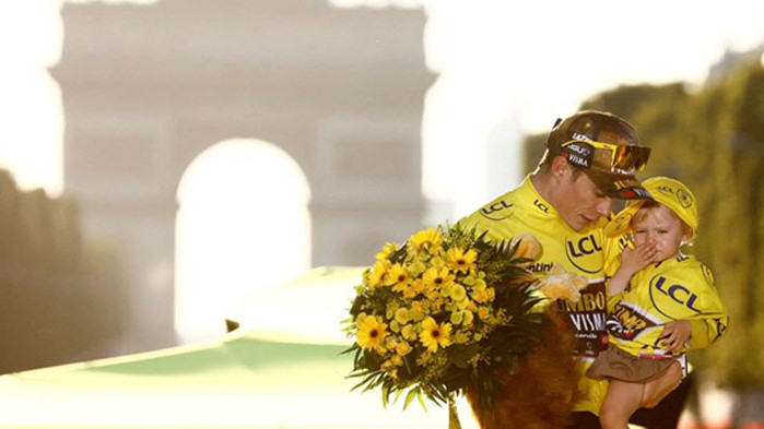 Хиляди посрещнаха шампиона от "Тур дьо Франс" по улиците на Копенхаген