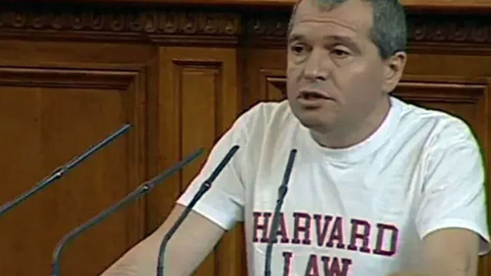 Аз все още имам надежда в г-жа Бориславова, че ще