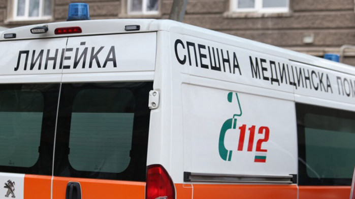 Тригодишно дете e в кома след падане от тераса на