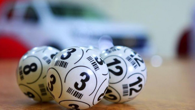 Опашки за лотарийни билети в Съединените щати Огромен джакпот в