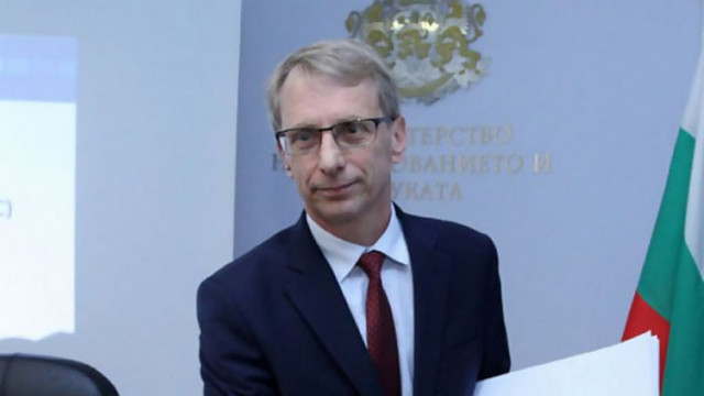 Николай Денков категоричен, че няма да участва в служебен кабинет