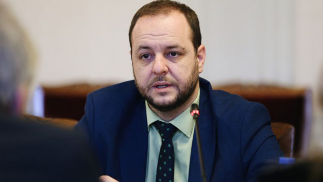 В последните минути като министър на екологията в оставка Борислав