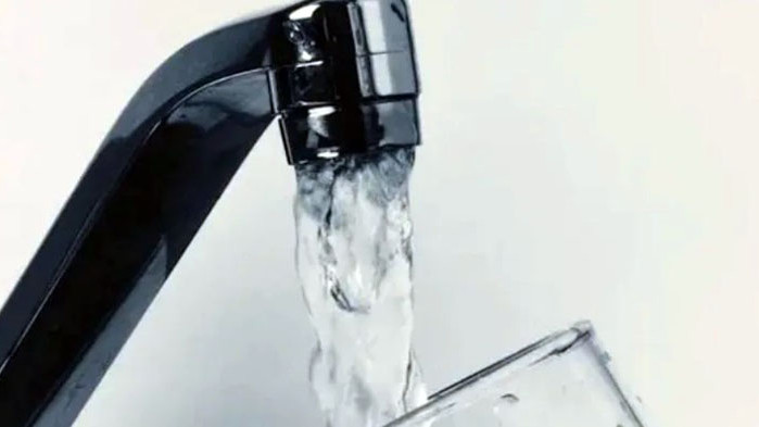Заради драстичното повишение на цената на водата, кметове и хотелиери с жалби срещу КЕВР