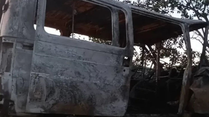 Четирима загинали след челен сблъсък и пожар на Подбалканския път (СНИМКИ)