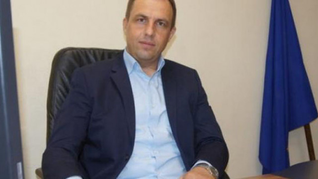 Министърът на финансите е освободила Павел Тонев Министърът на финансите