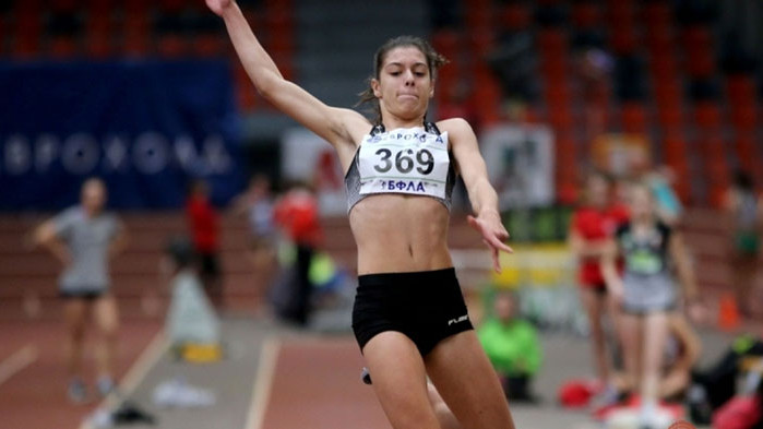 Пламена Миткова стана световна шампионка на дълъг скок за девойки