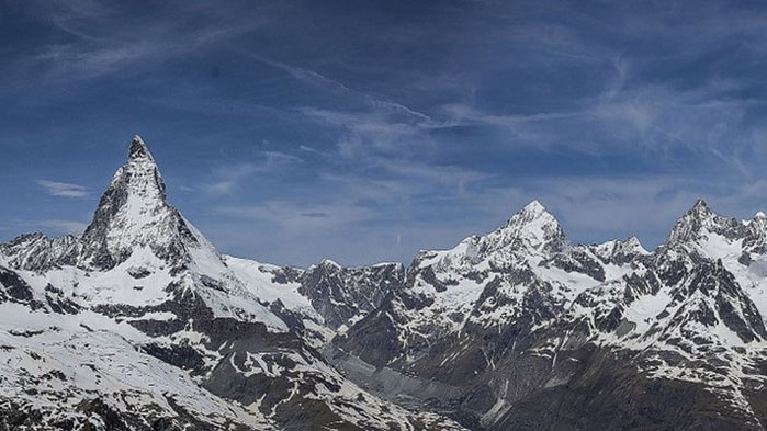 Топящ се ледник в Алпите разкри останките на катастрофирал самолет