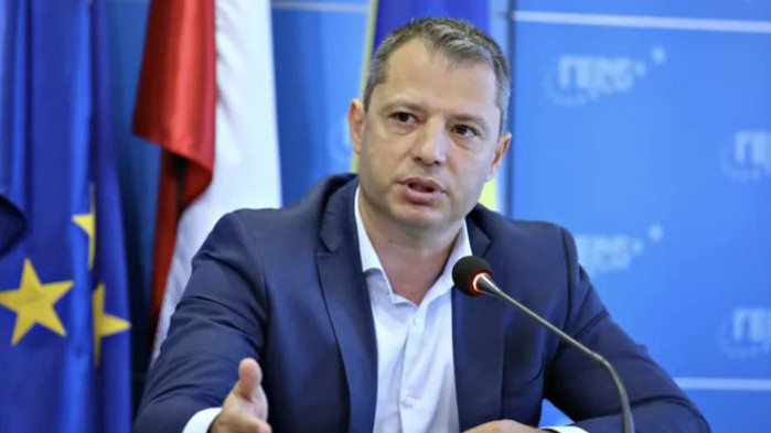 Бившият енергиен министър попита ДБ защо е проблем Радев да