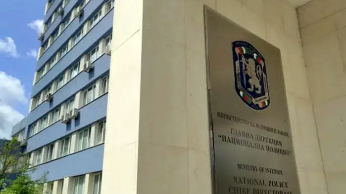 За временно изпълняващ длъжността е назначен Атанас Илков Рокада по