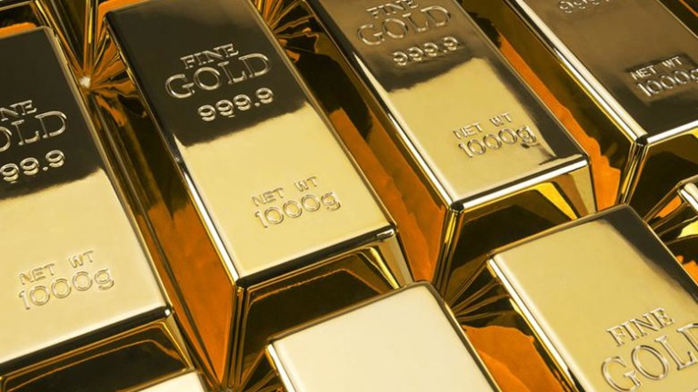 Цената на златото в сряда сутринта се понижава, пазарите очакват