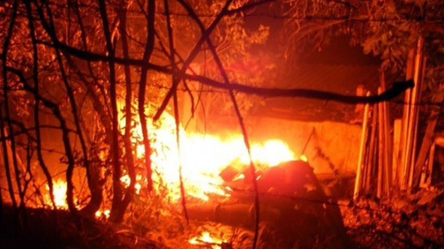 Пожар е възникнал в Сакар планина на границата между двете