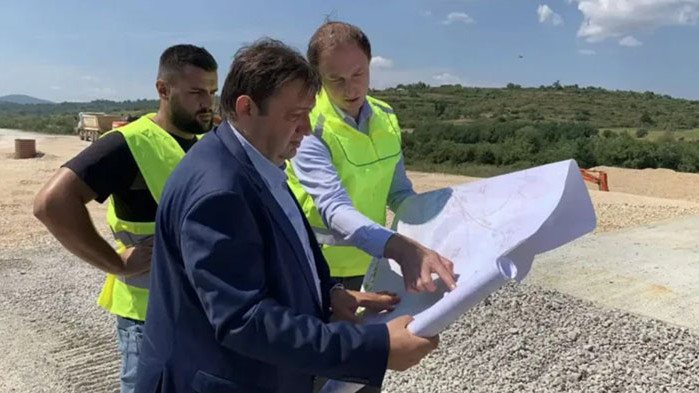 Проверката на регионалния министър установи, че по АМ „Хемус” не се работи както трябва