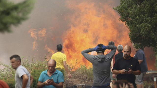 Испания и съседна Португалия се бориха с големи горски пожари