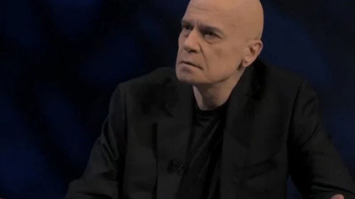 Не за пръв път партиите предоставят подписки с множество починали.