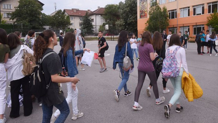 Сливането на университети сега не е на дневен ред -